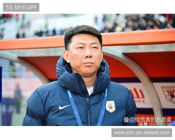 山东泰山的一记远传差点送出直接进球机会