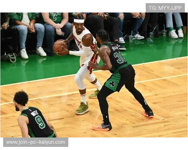 热火巴特勒强突造罚球，末节稳稳收官，热火巴特勒得多少分